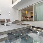 Heated Pool Luxury In St Julians * Pembroke