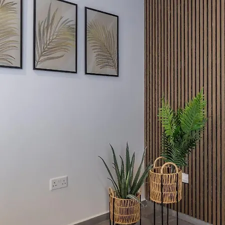 Heated Pool Luxury In St Julians *