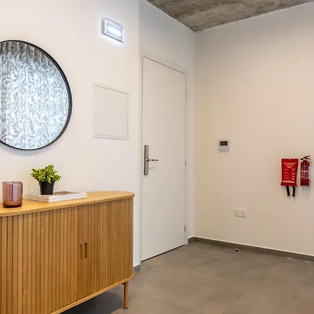 Heated Pool Luxury In St Julians Apartament *