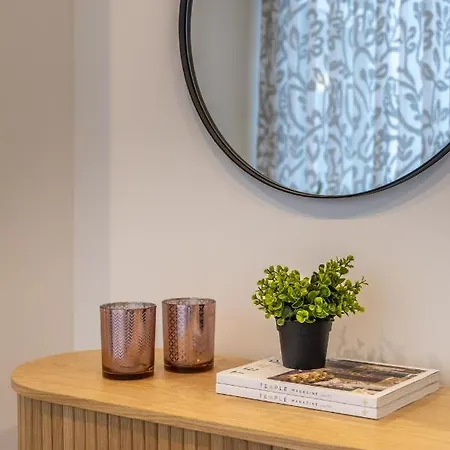 Heated Pool Luxury In St Julians Pembroke