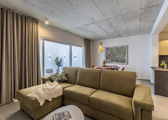 Heated Pool Luxury In St Julians *