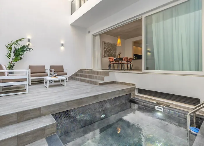 Heated Pool Luxury In St Julians * Pembroke